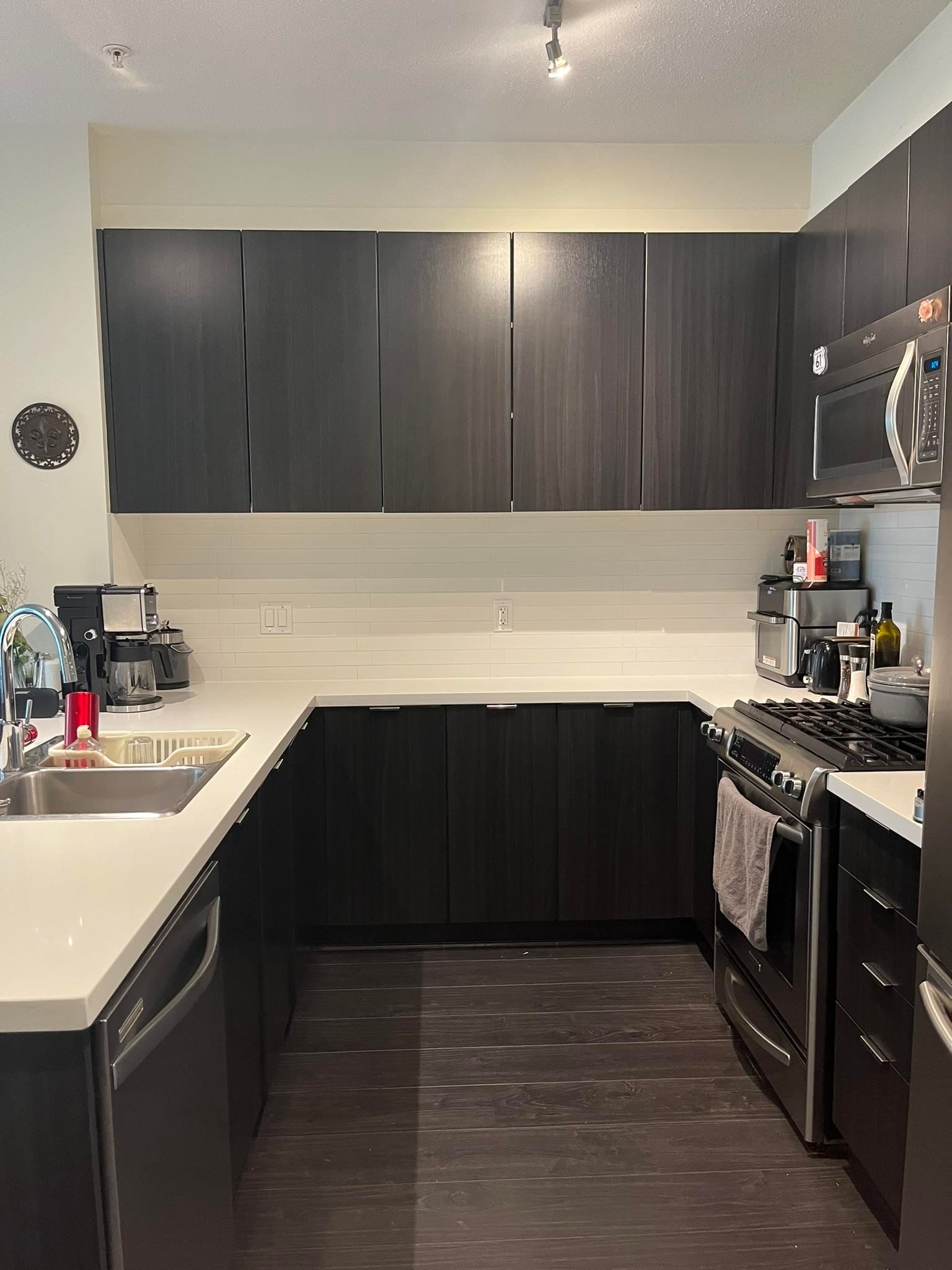 Listing Image 23
