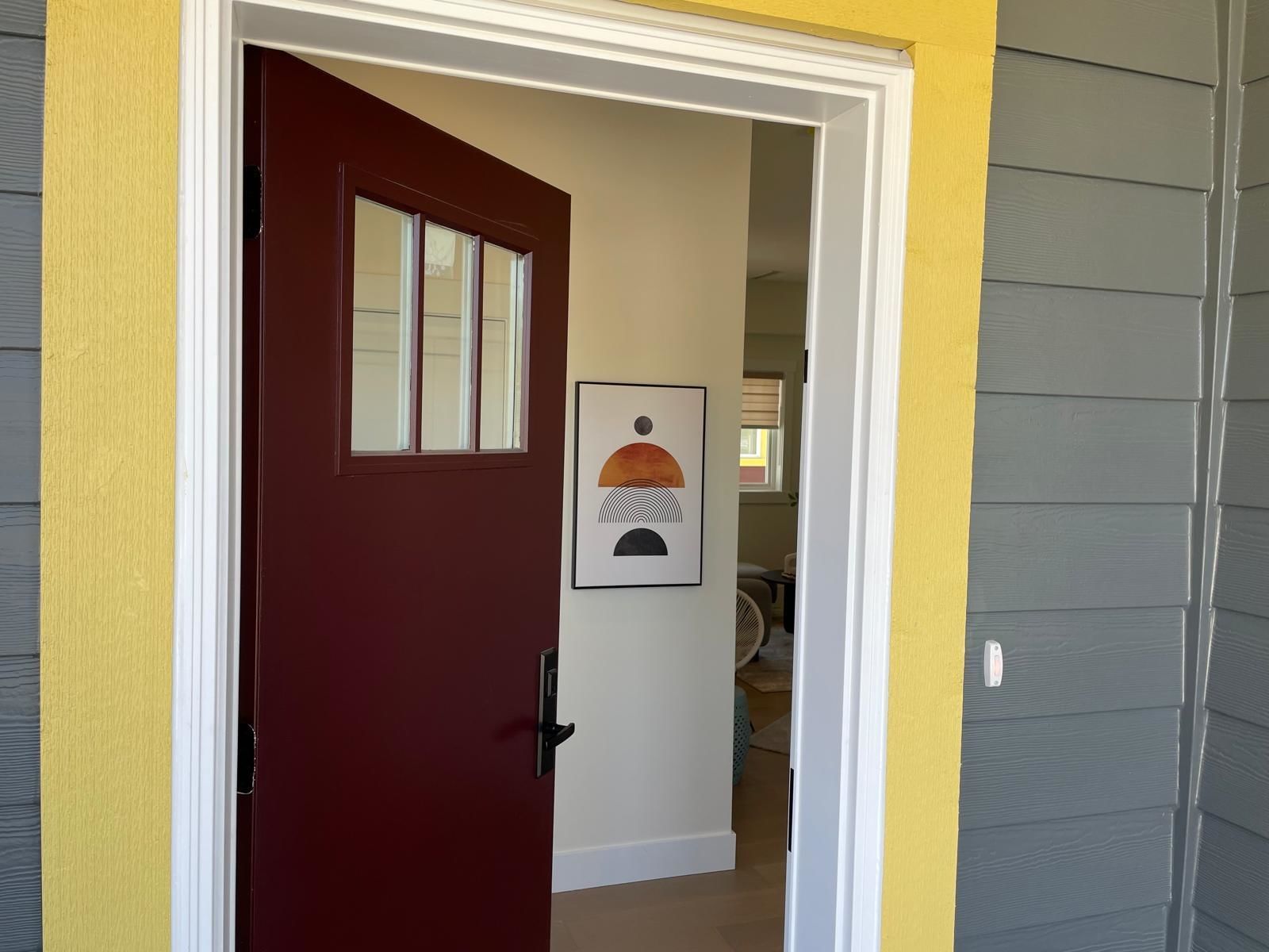 Listing Image 6