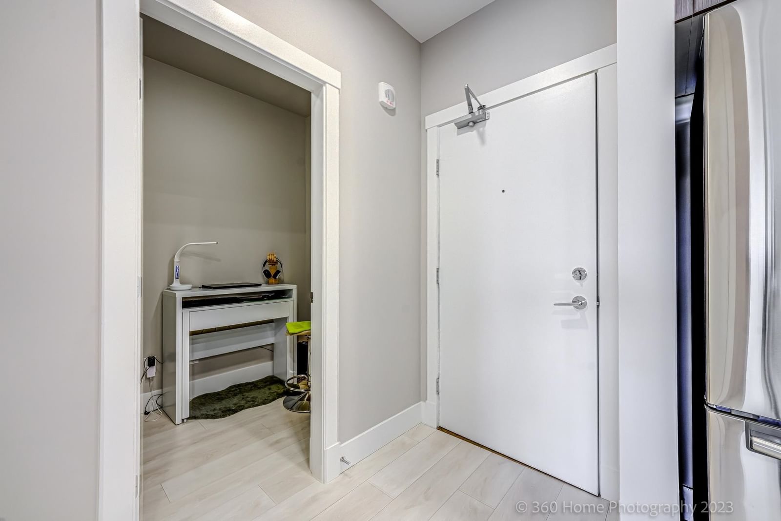 Listing Image 5