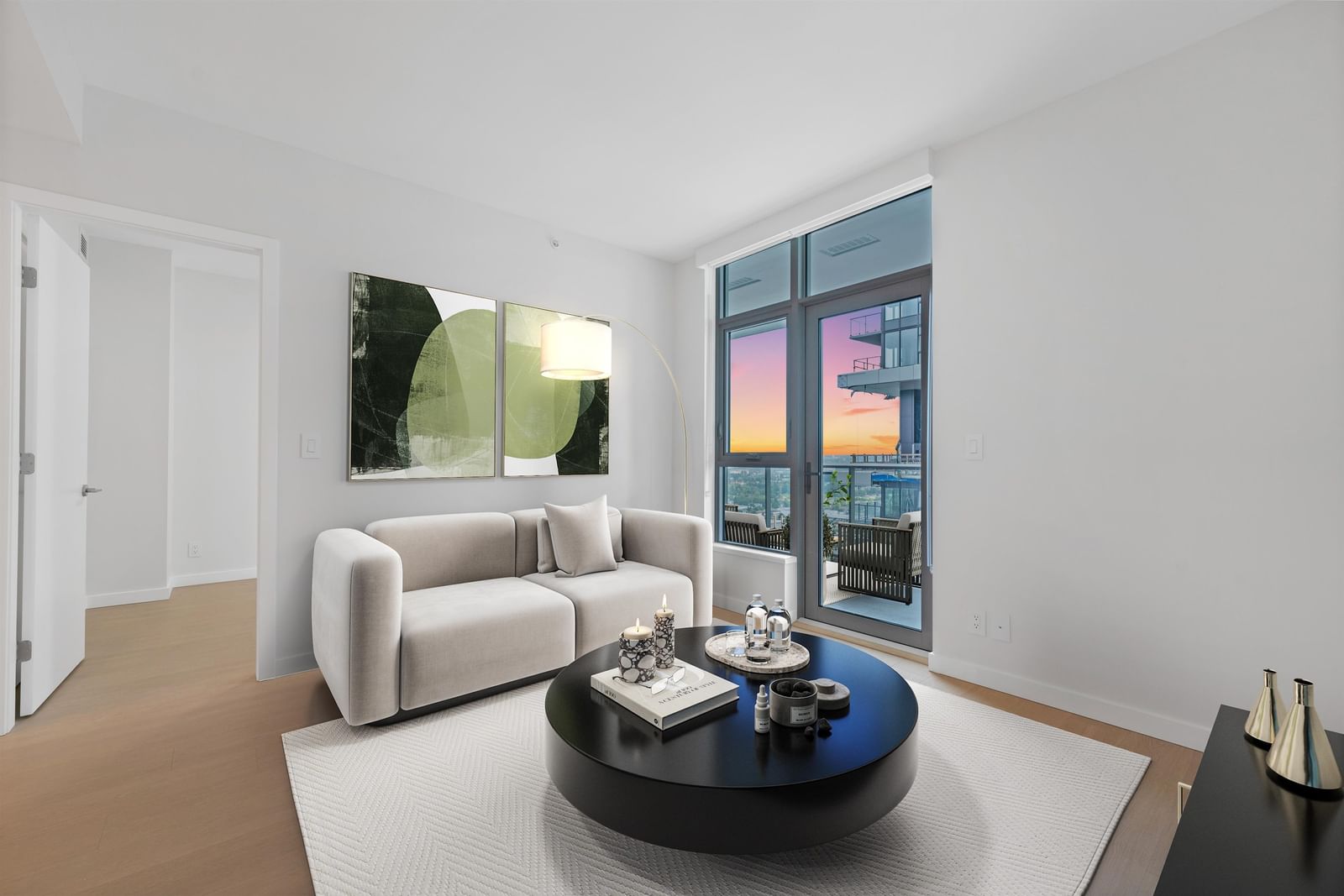 Listing Image 10