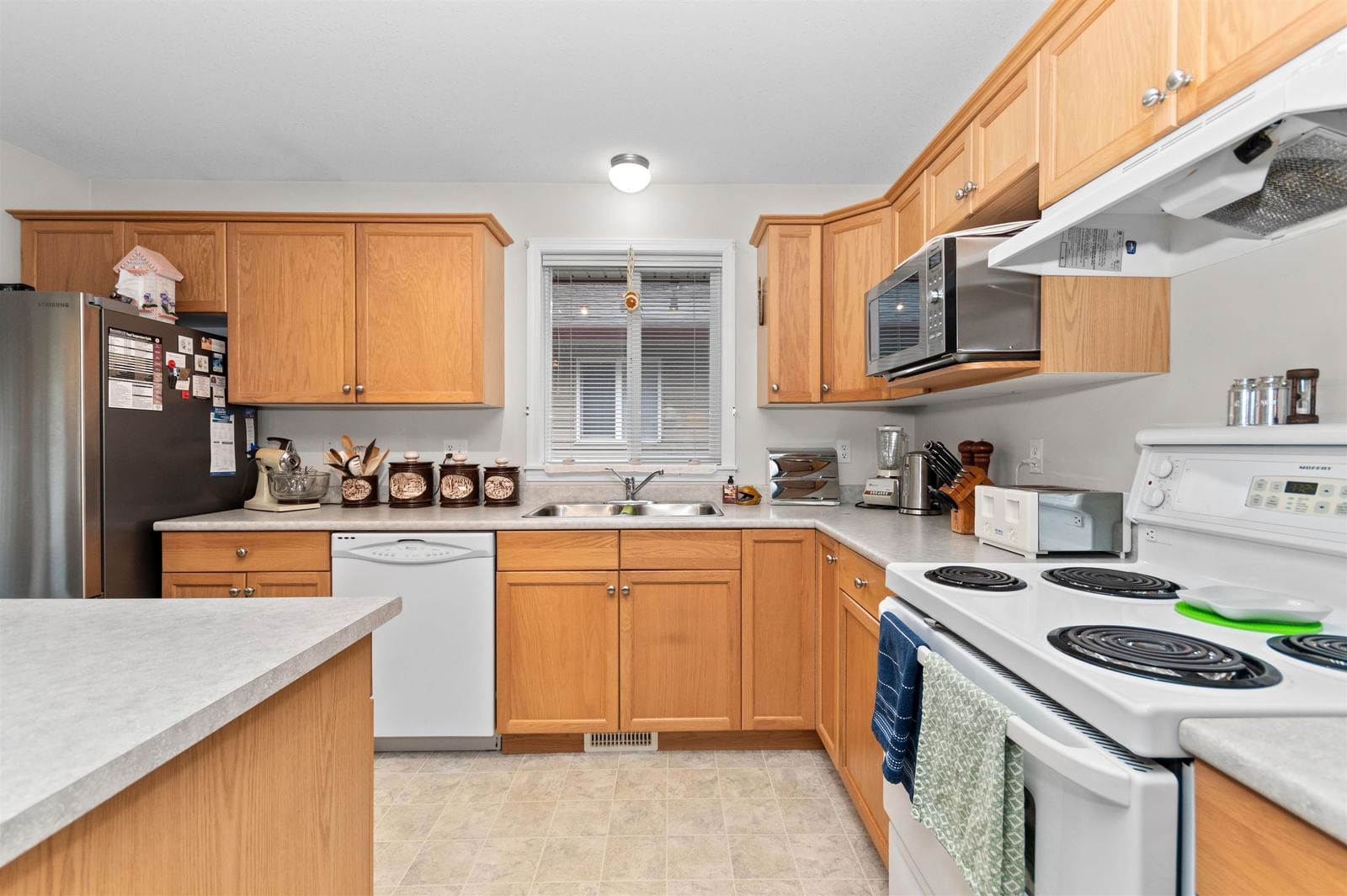 Listing Image 17