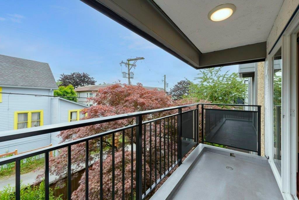 Listing Image 13