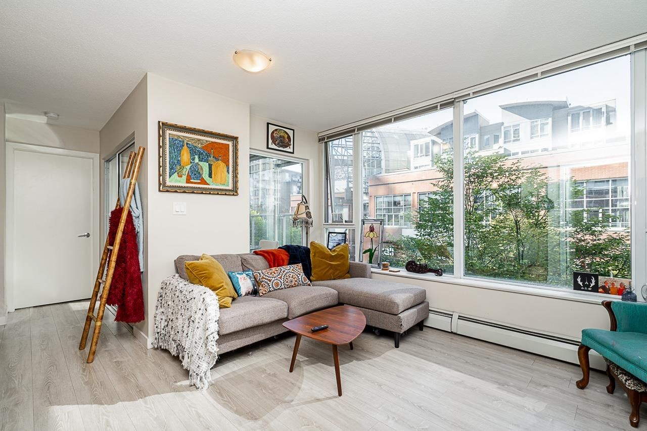 Listing Image 11