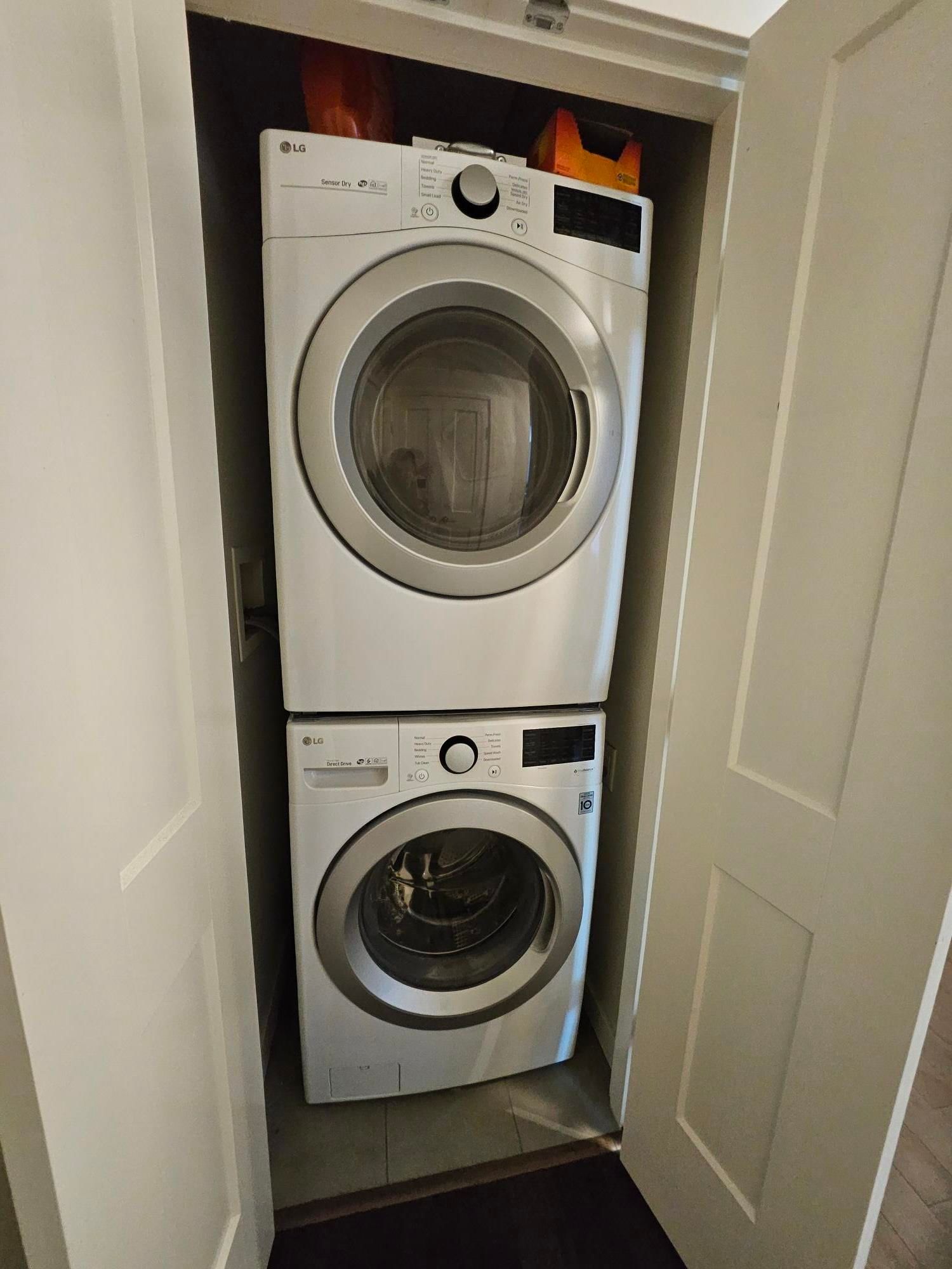 Listing Image 5