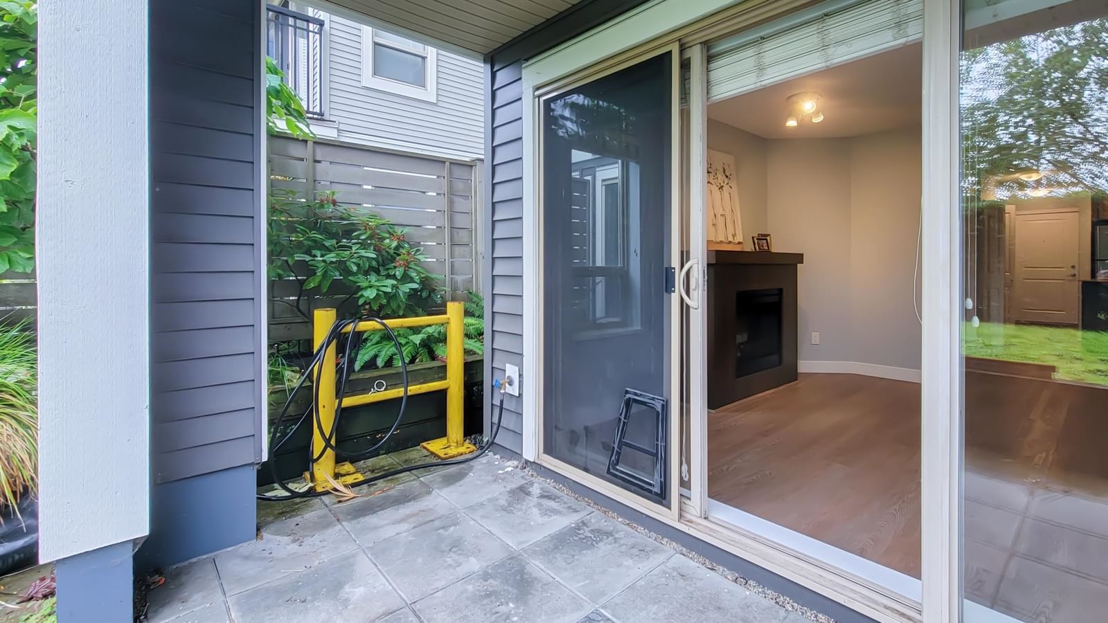 Listing Image 16