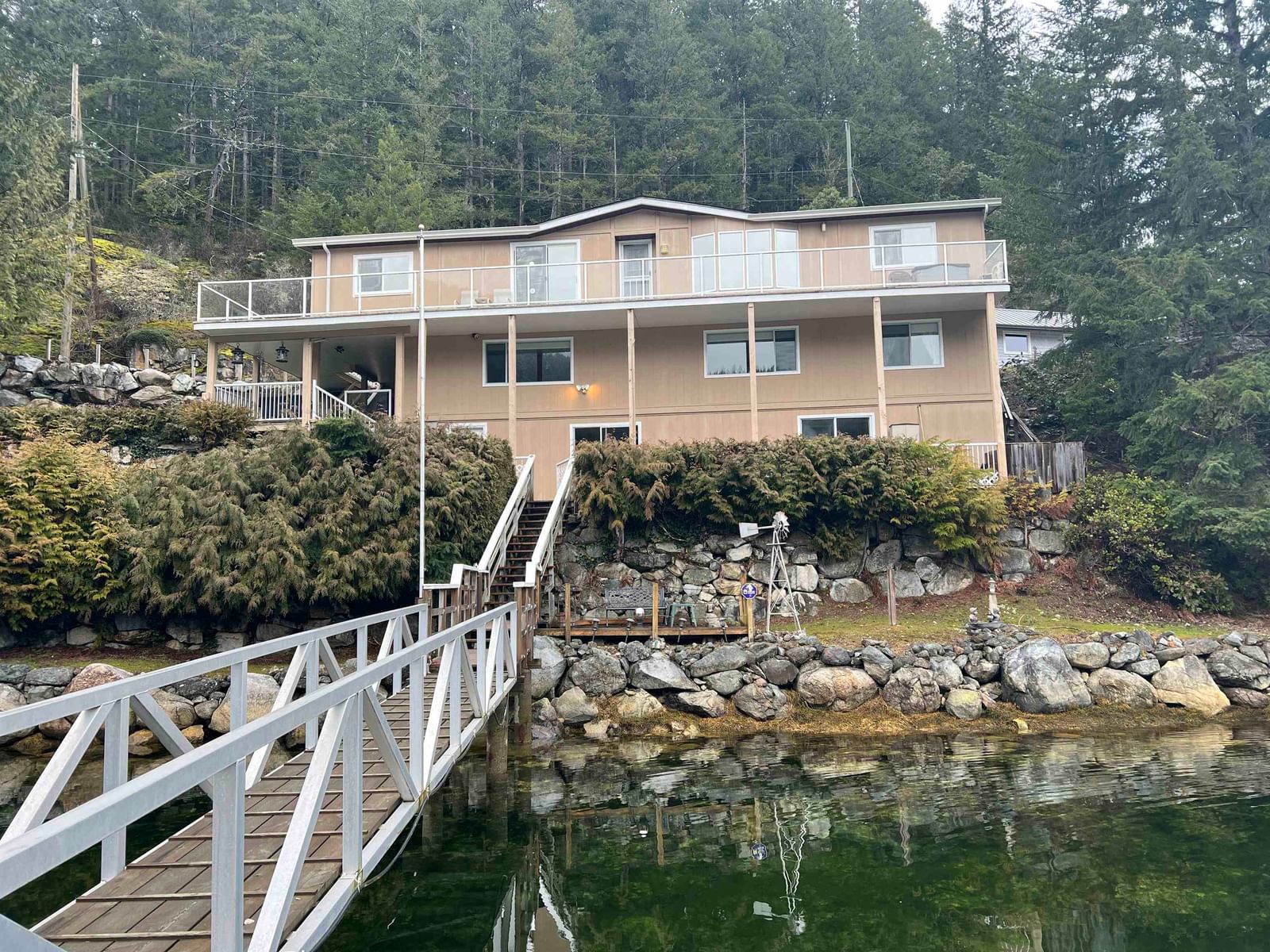 Listing Image 6