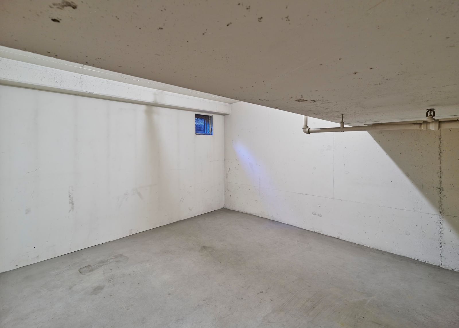 Listing Image 26