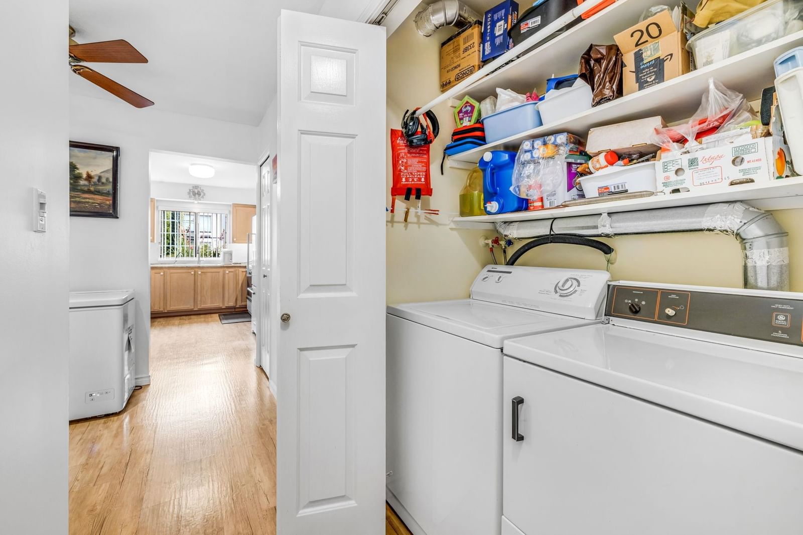 Listing Image 15