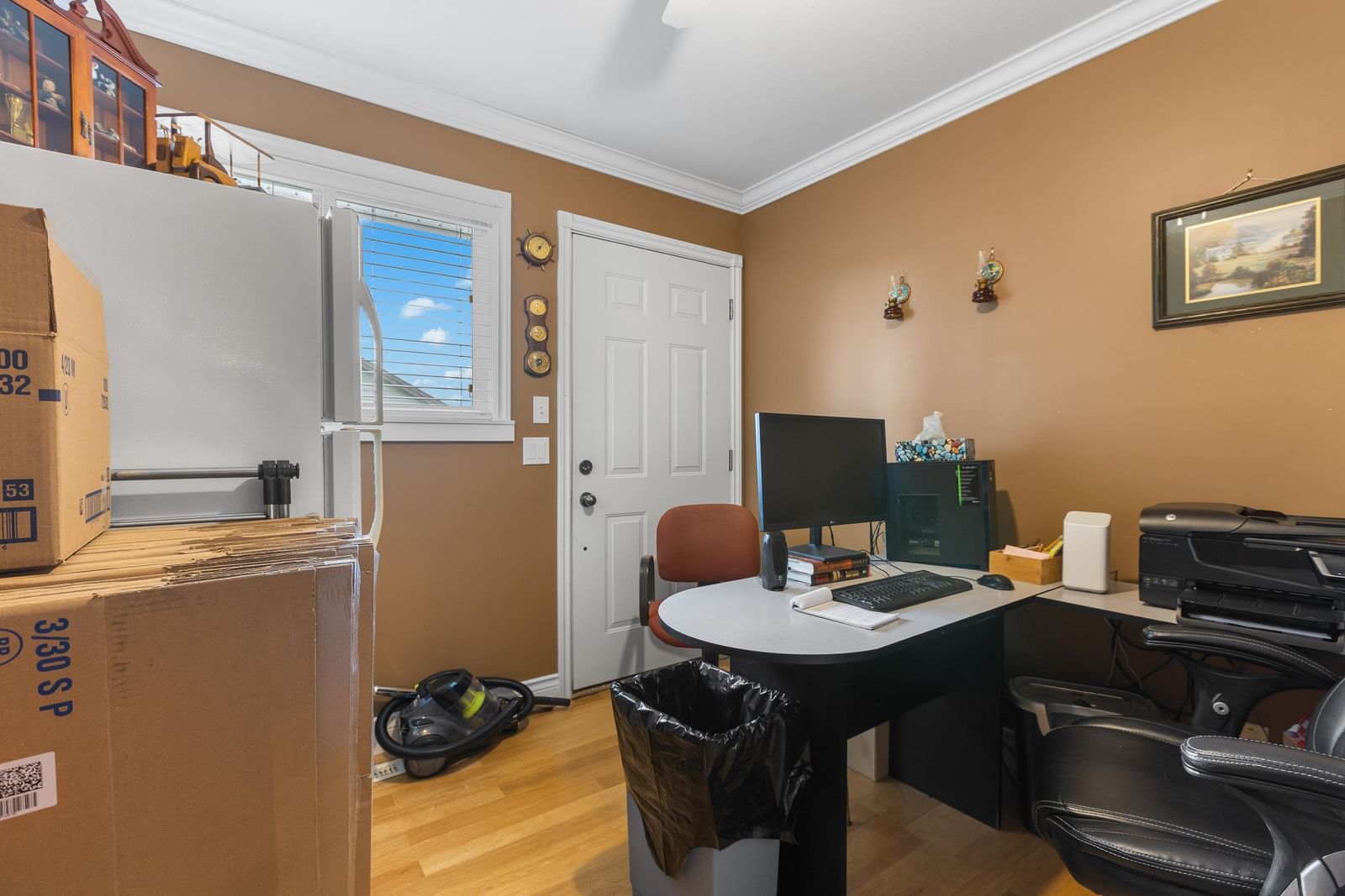 Listing Image 14