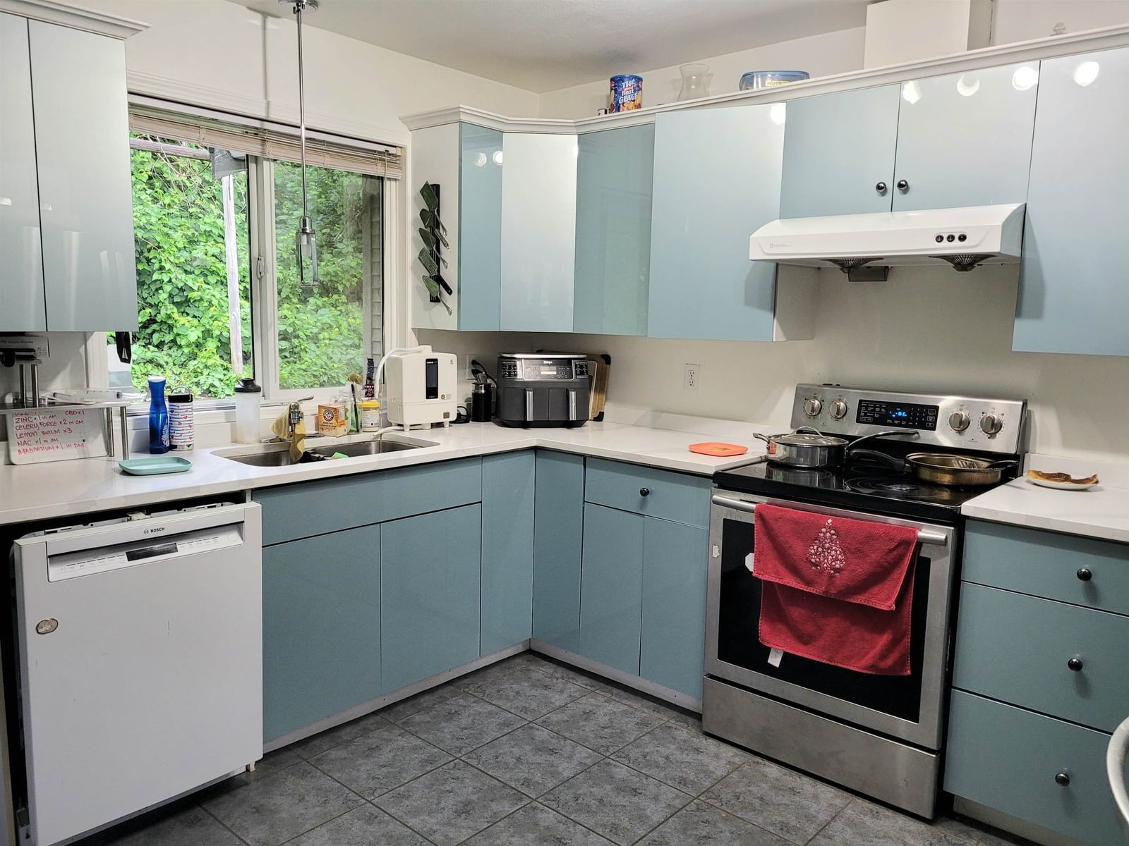 Listing Image 10