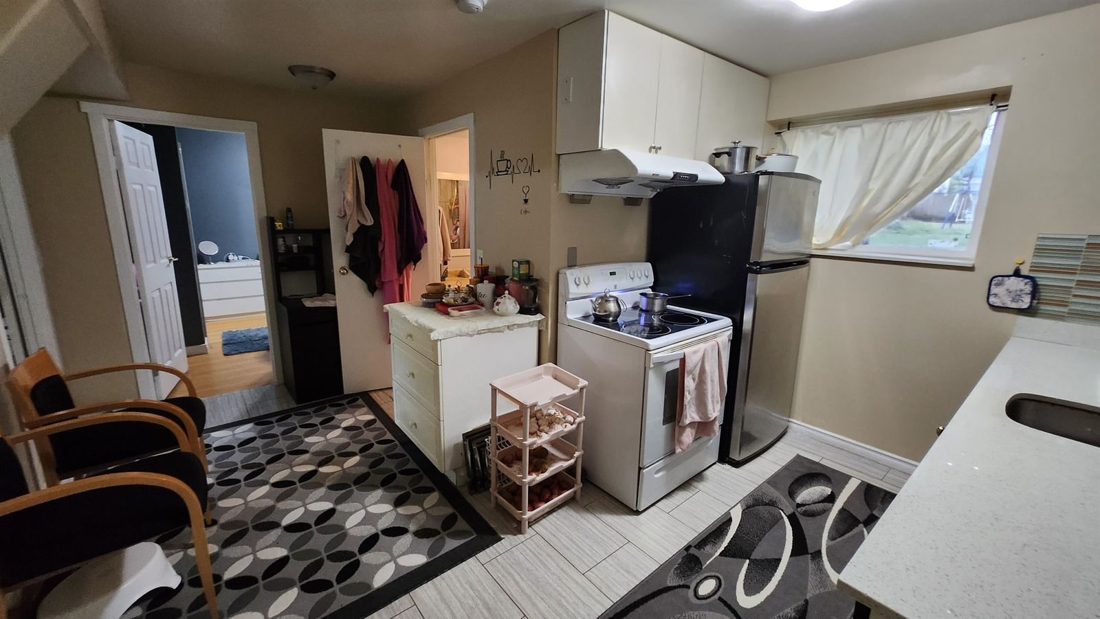 Listing Image 17