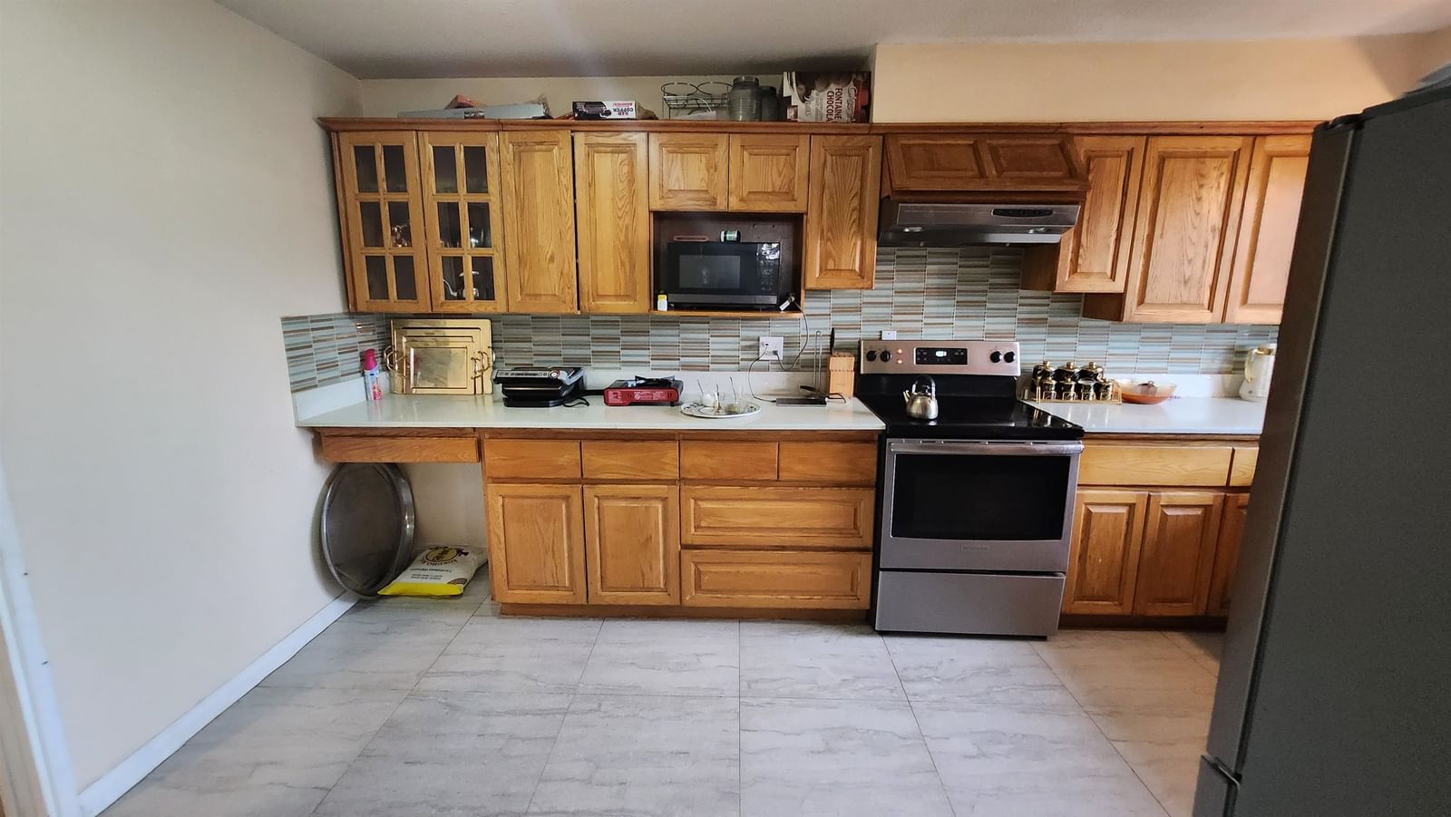Listing Image 8
