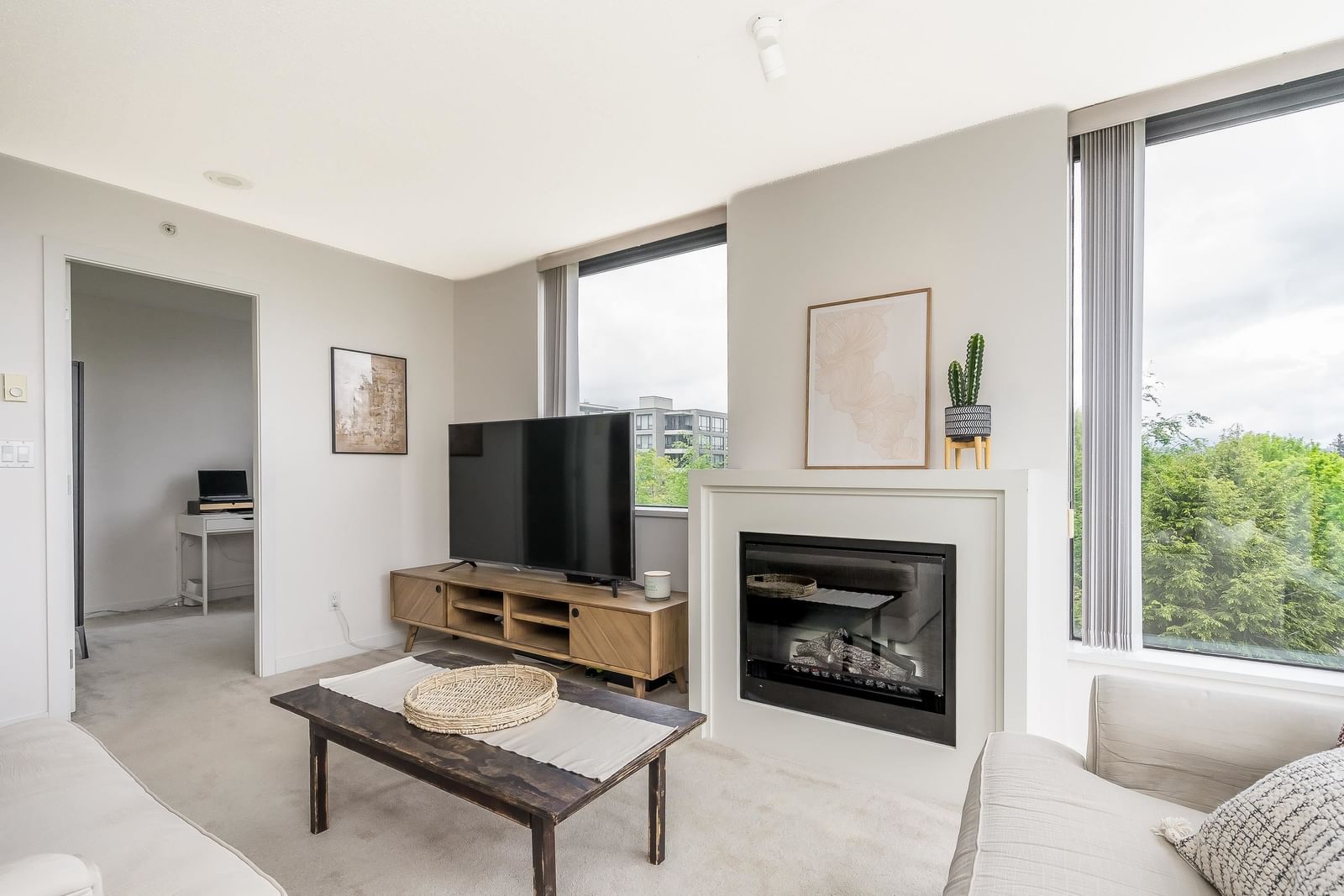 Listing Image 18