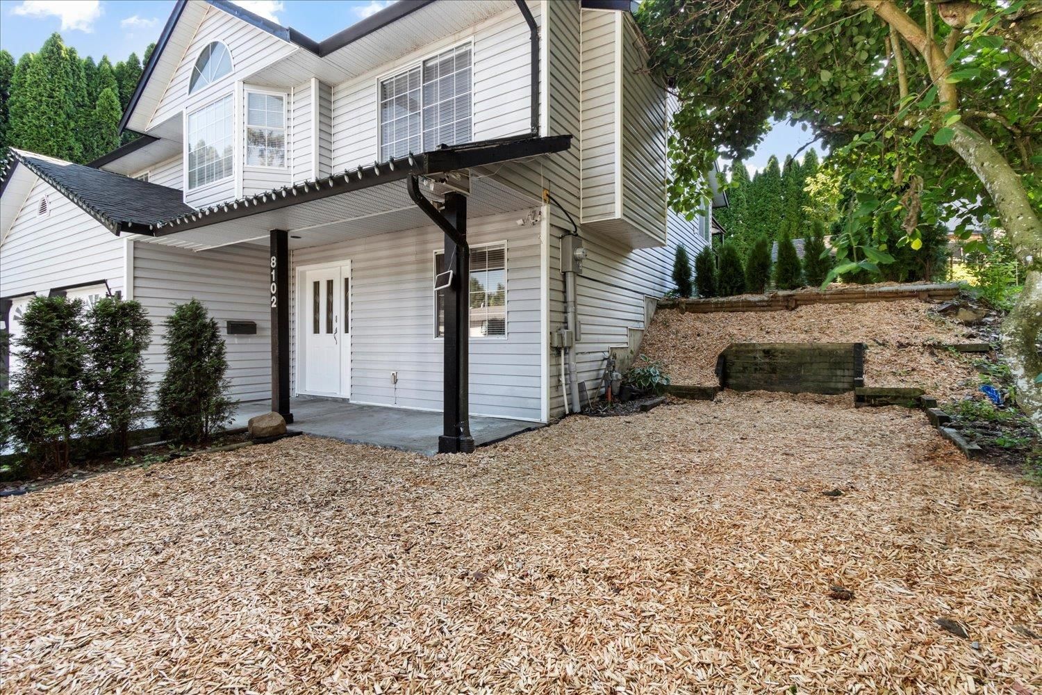 Listing Image 5