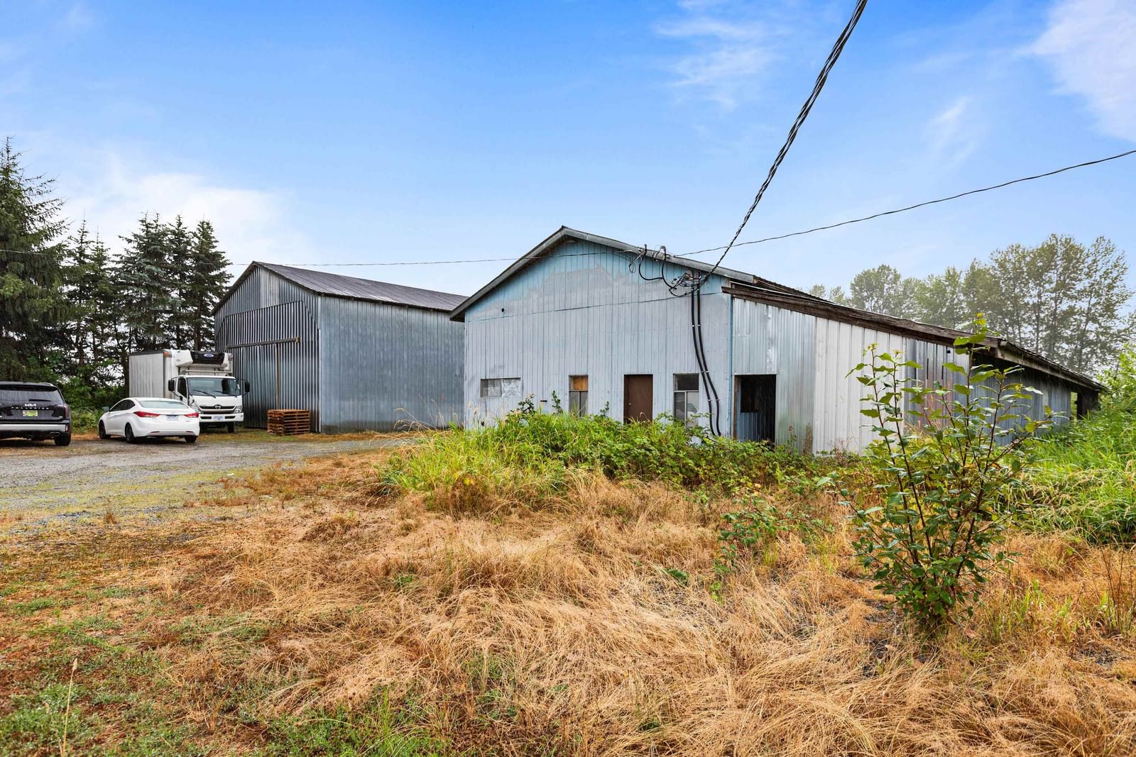Listing Image 5