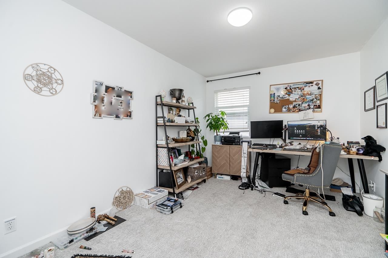 Listing Image 27