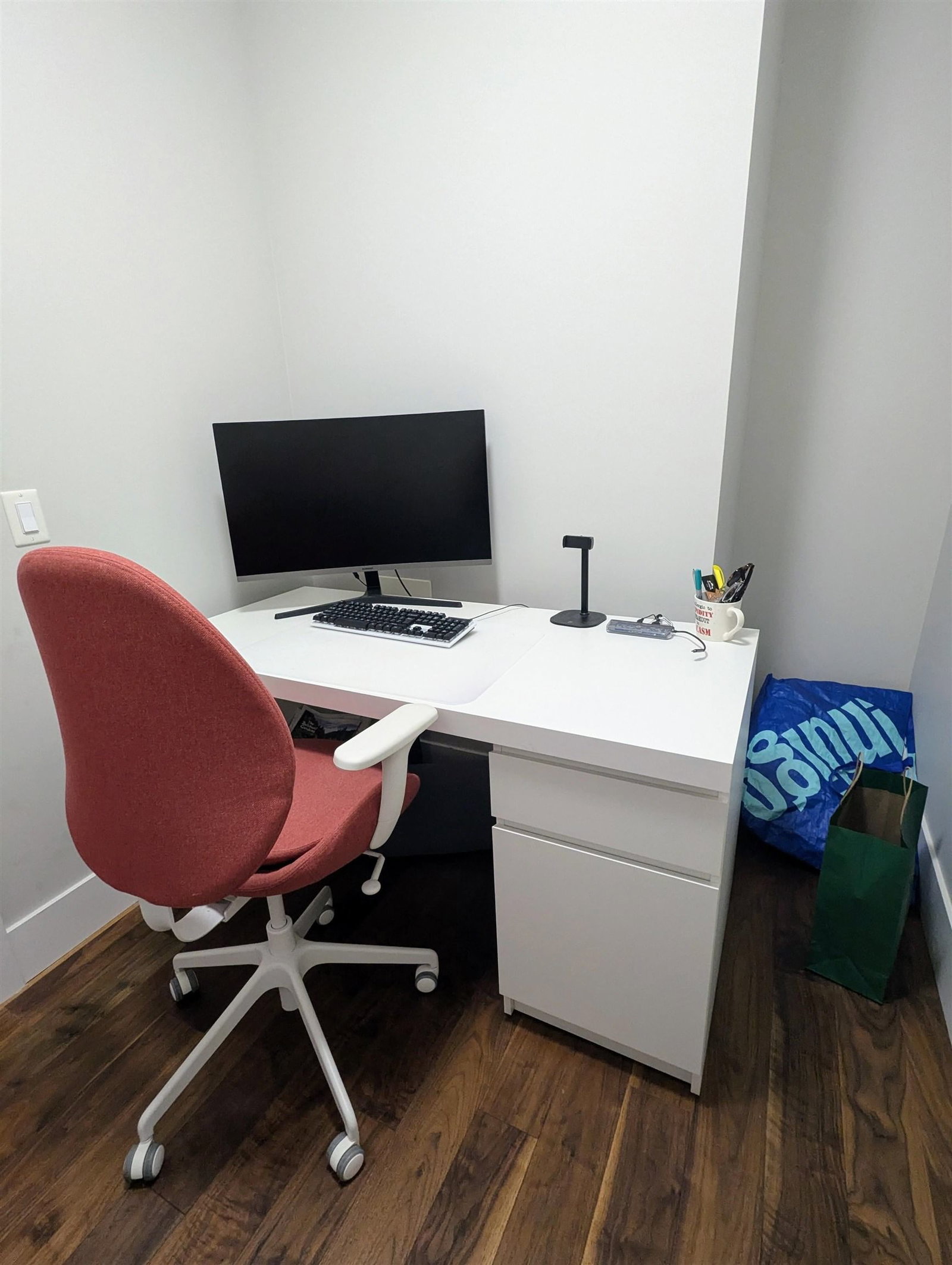 Listing Image 6