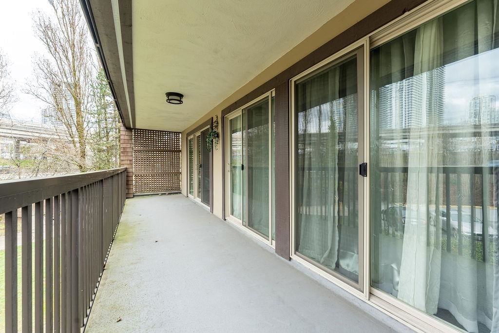 Listing Image 17