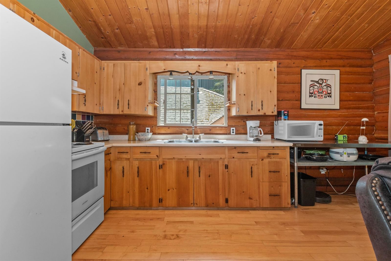 Listing Image 8