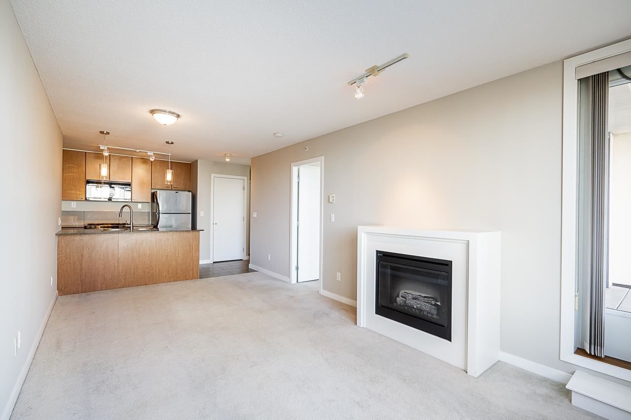 Listing Image 17