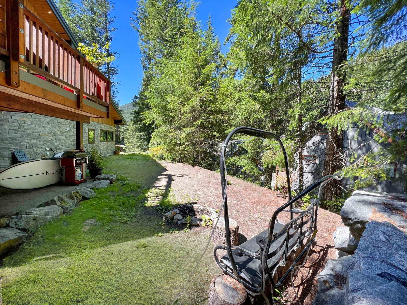Listing Image 12