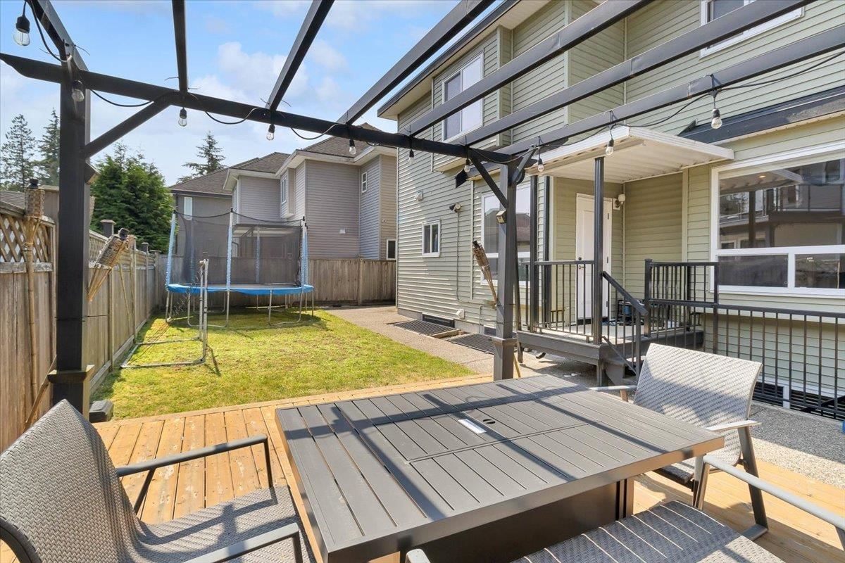 Listing Image 18