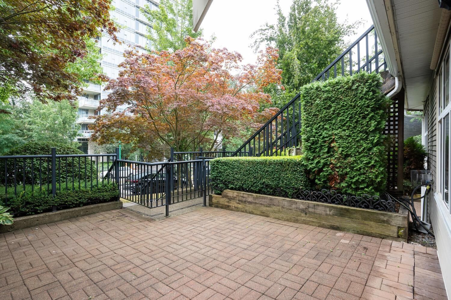 Listing Image 14