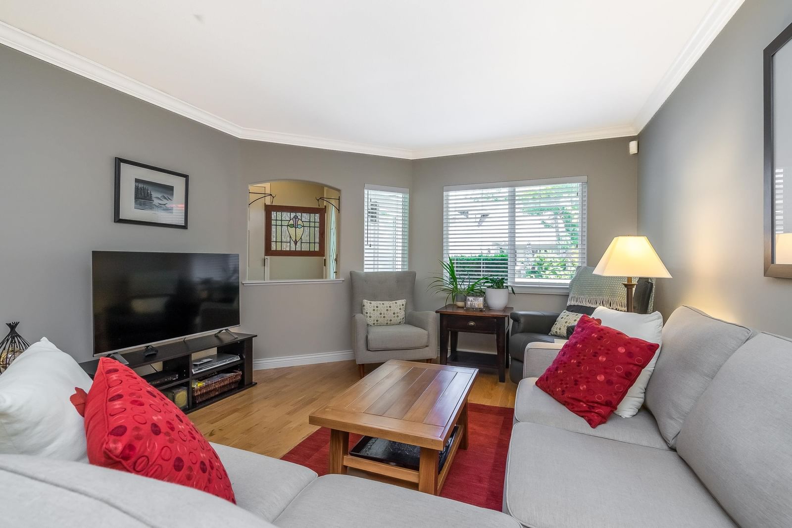 Listing Image 10