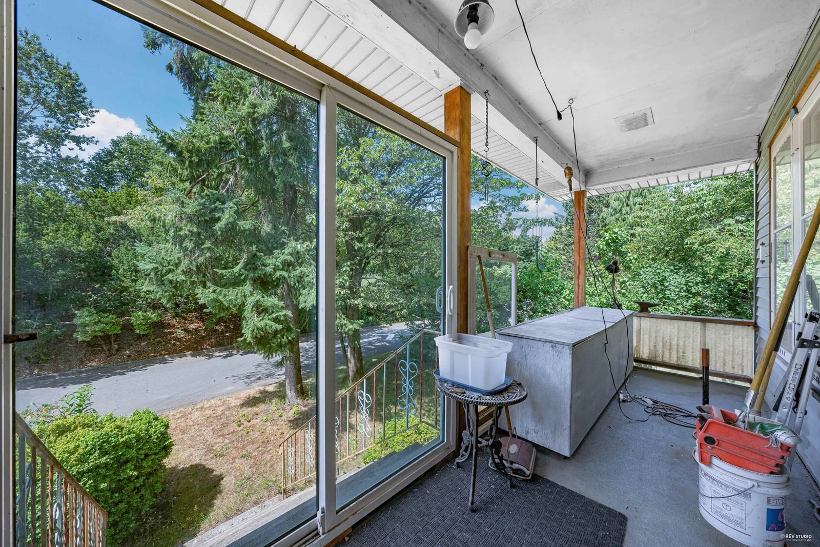 Listing Image 8