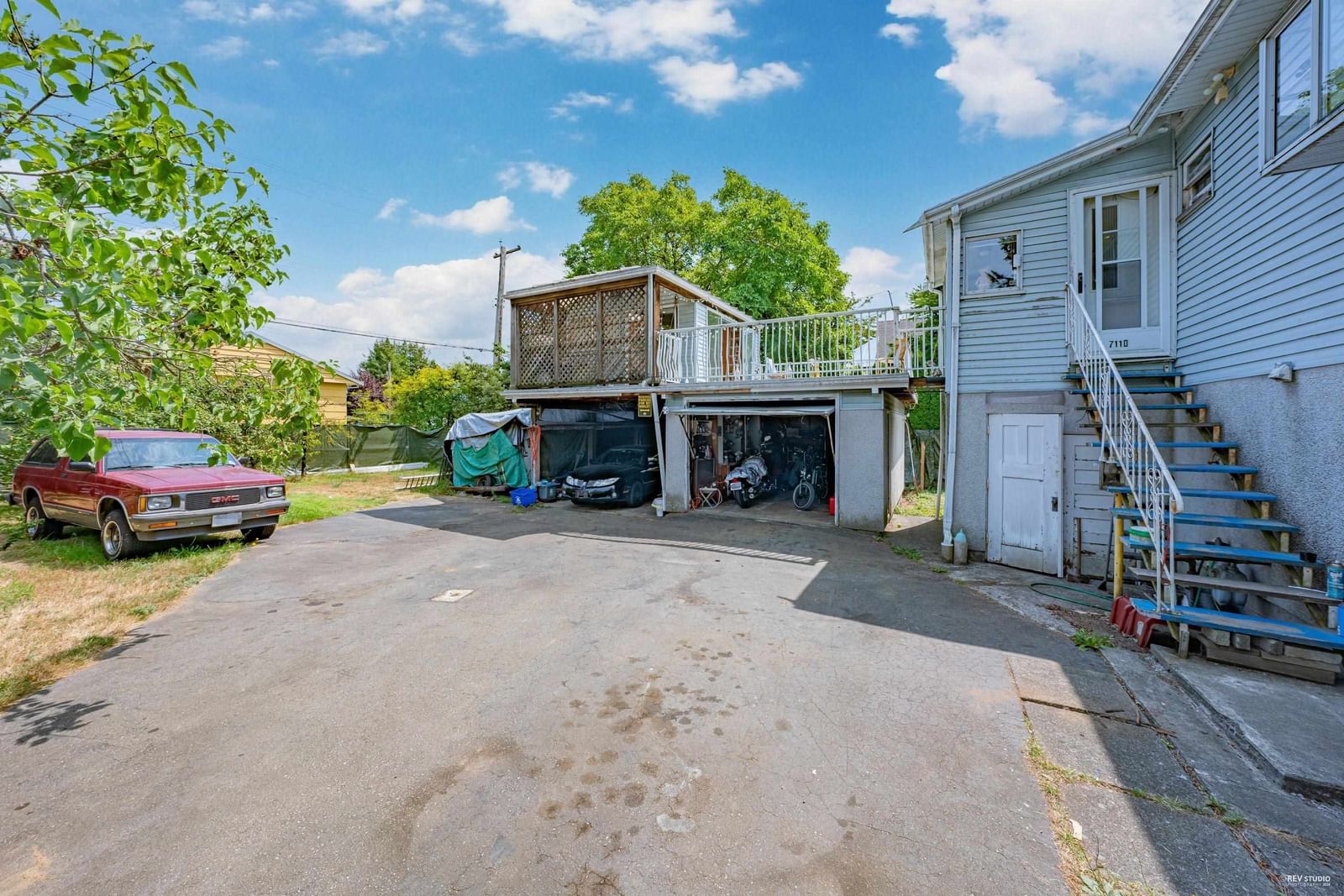 Listing Image 9