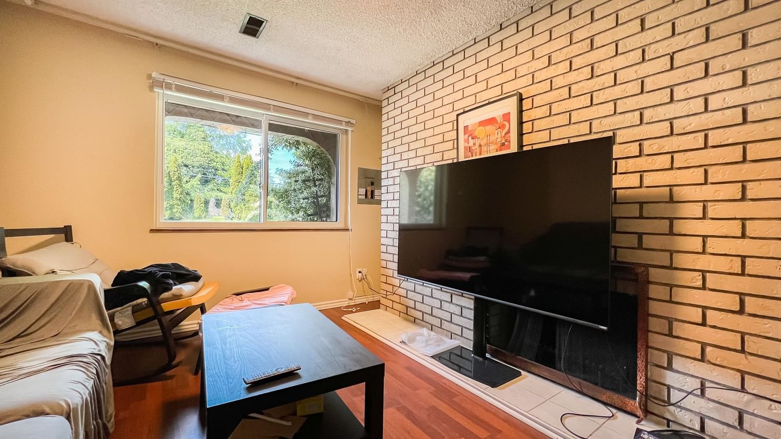 Listing Image 17