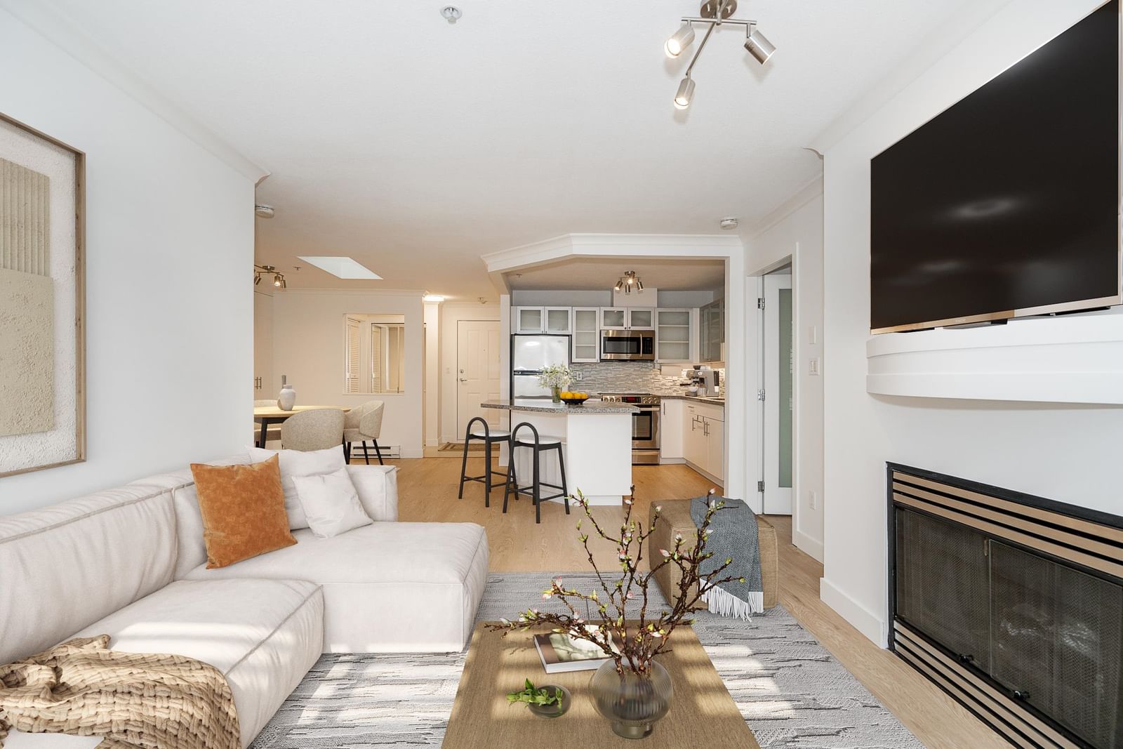 Listing Image 21