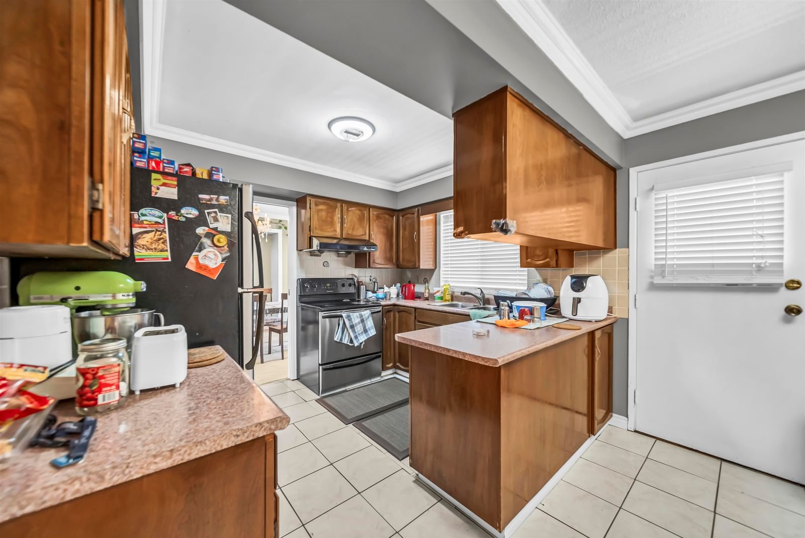 Listing Image 11