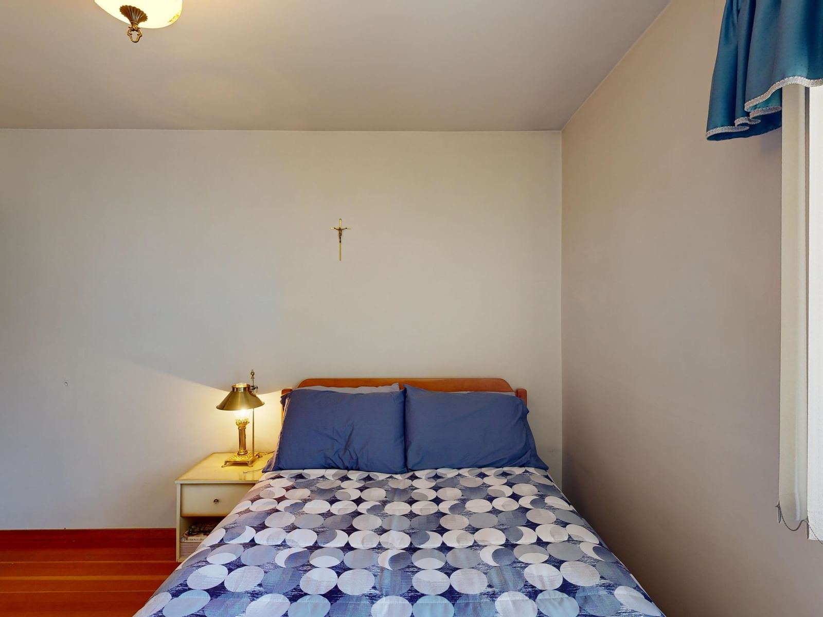 Listing Image 15