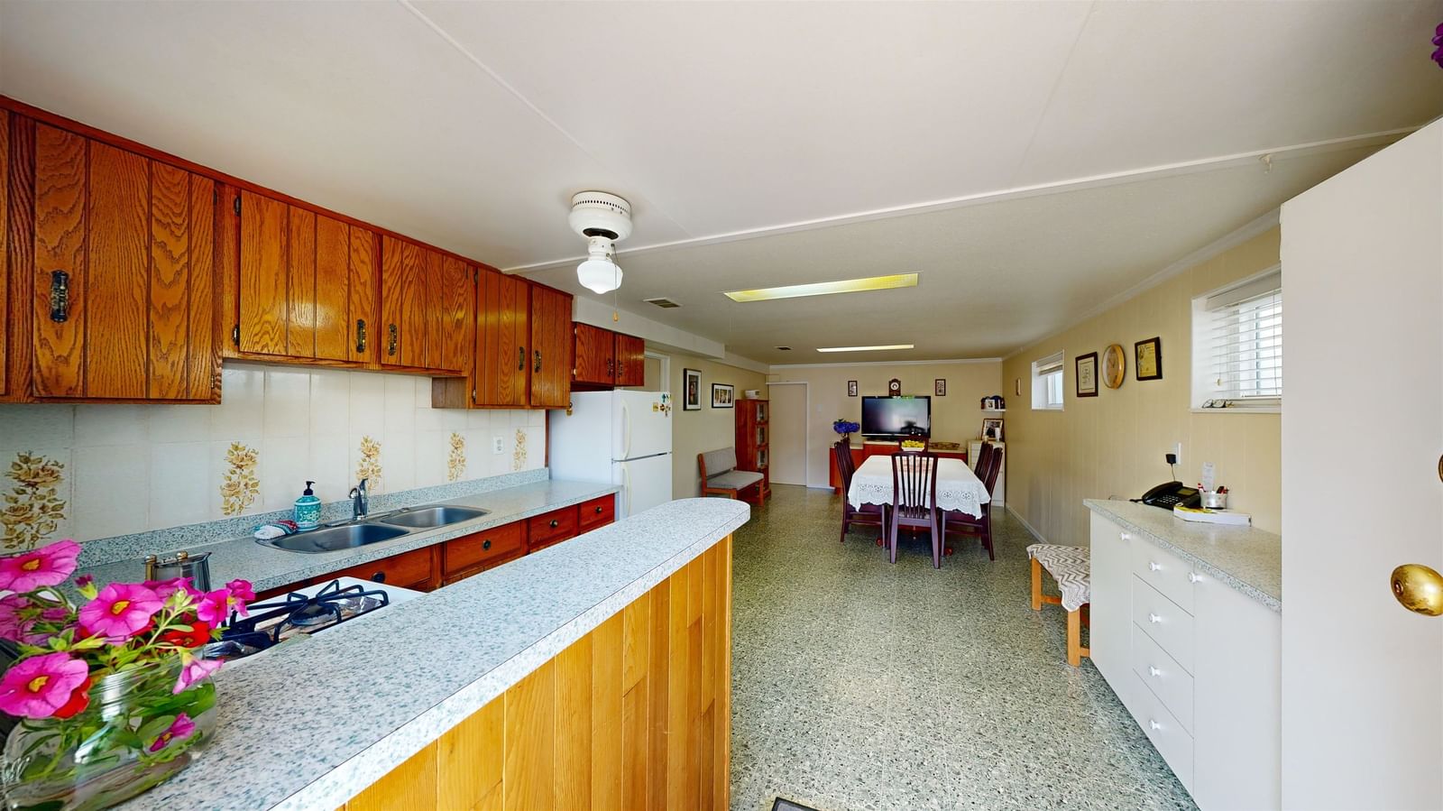 Listing Image 25
