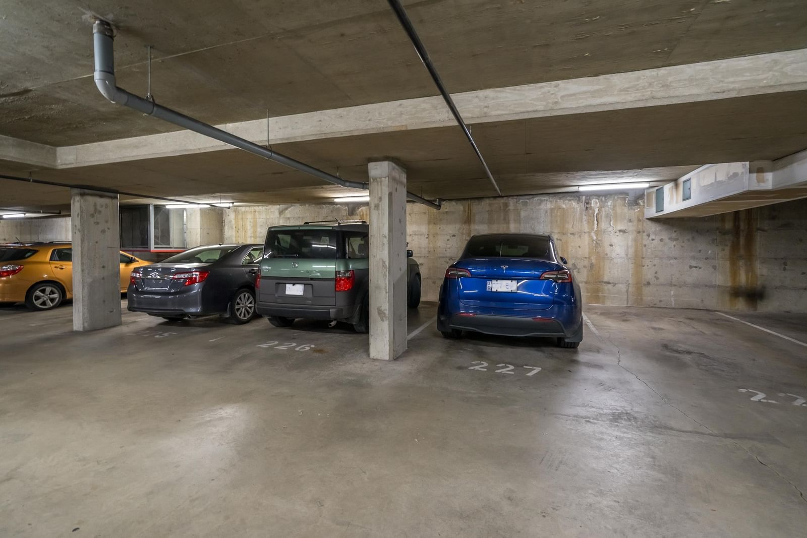 Listing Image 13