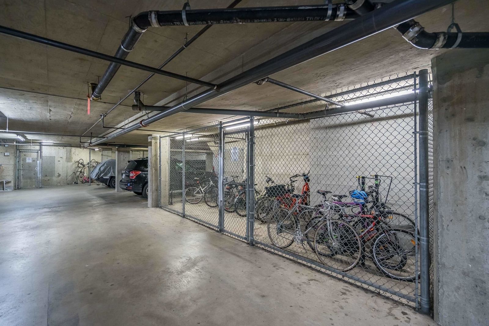 Listing Image 14