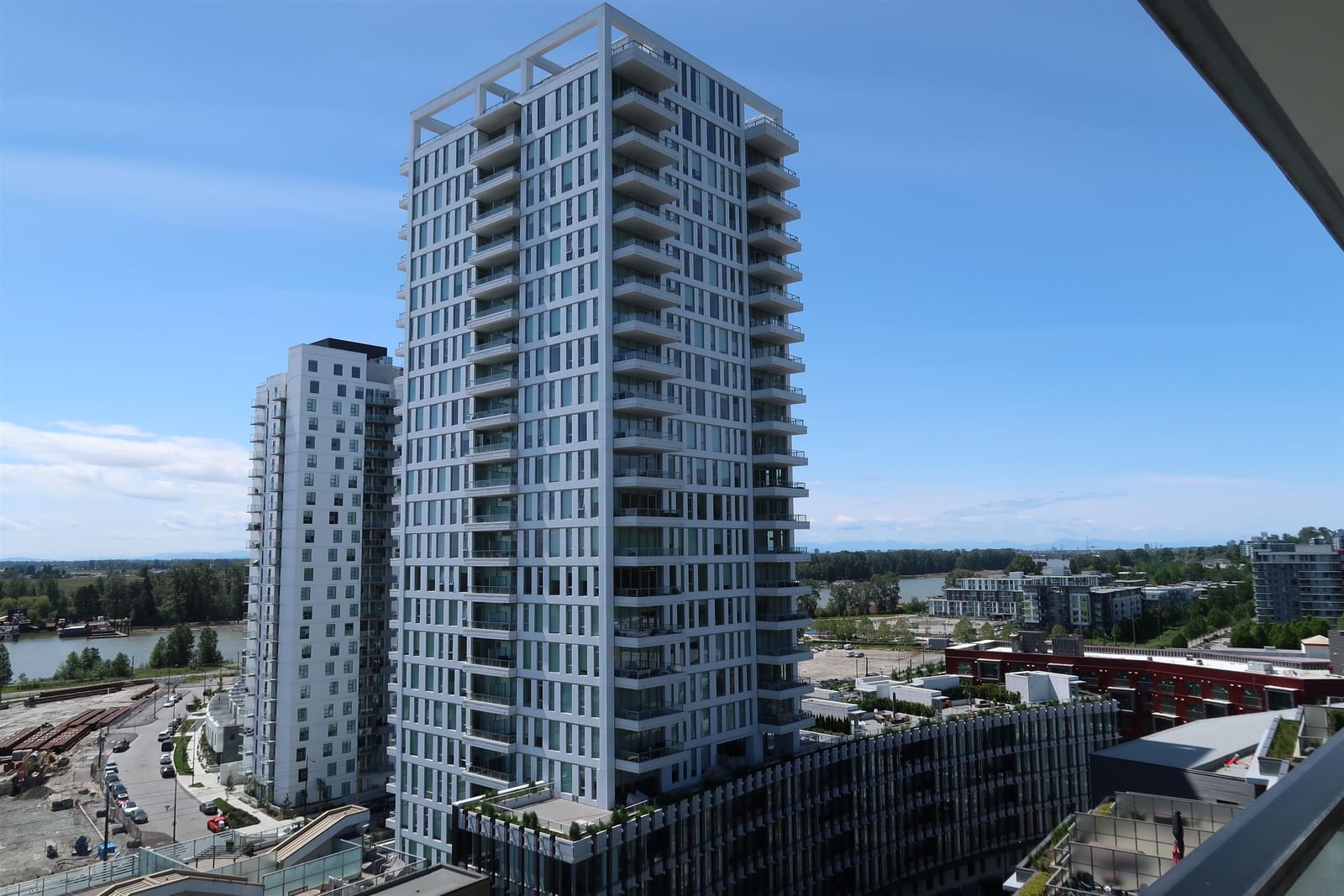 Listing Image 11