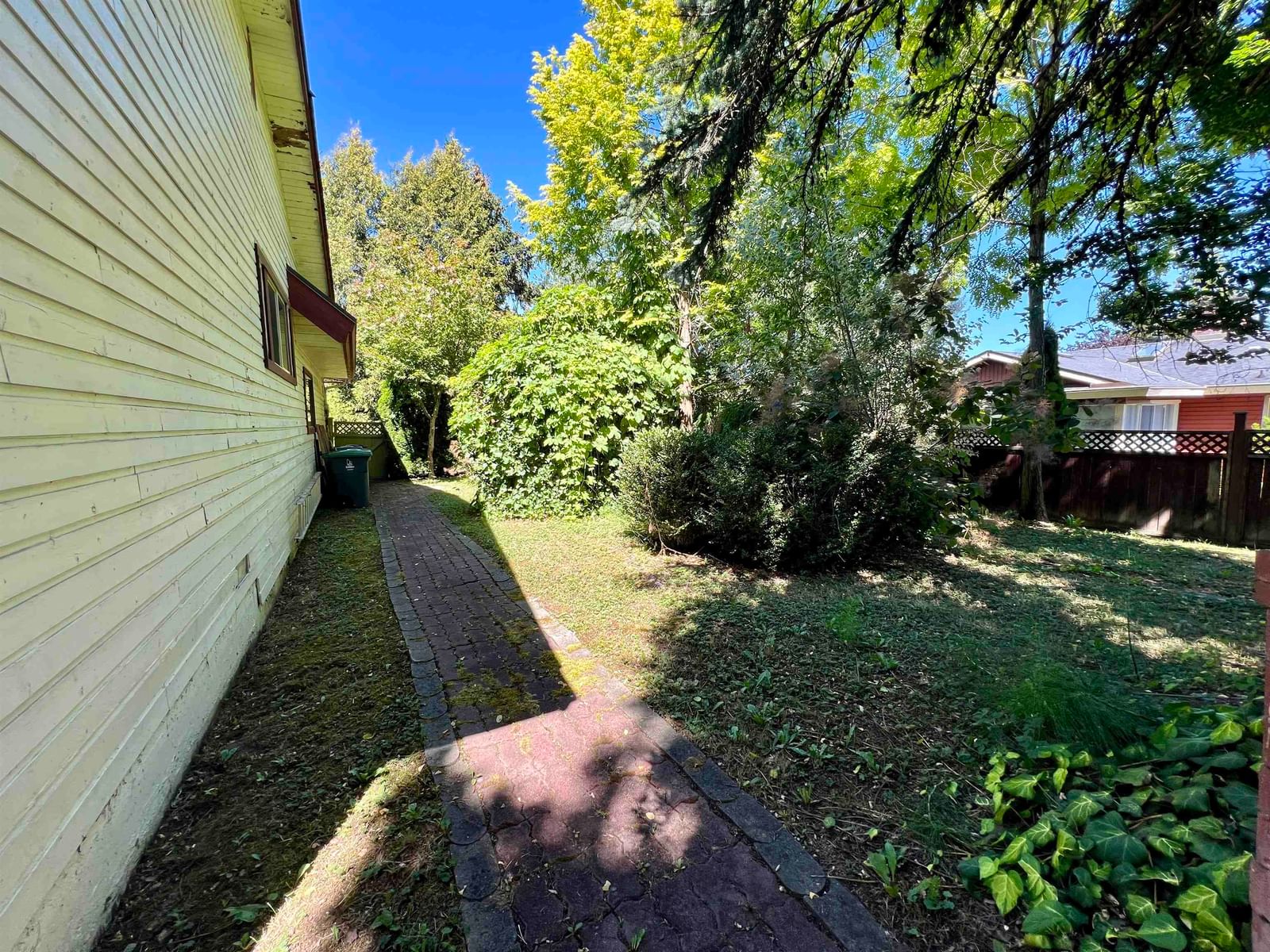 Listing Image 17