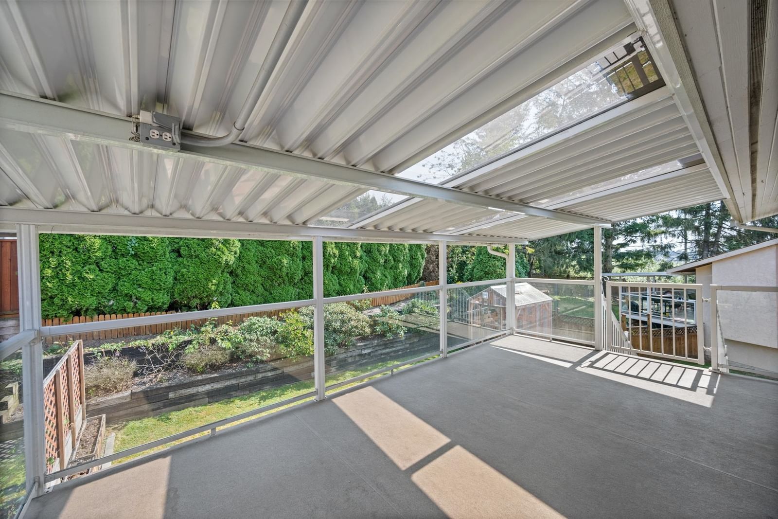 Listing Image 18