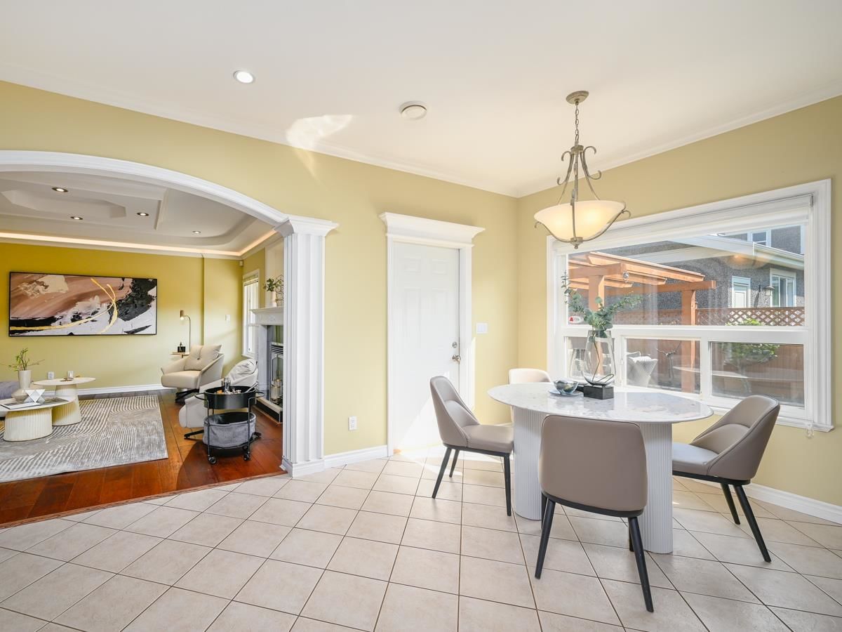 Listing Image 12