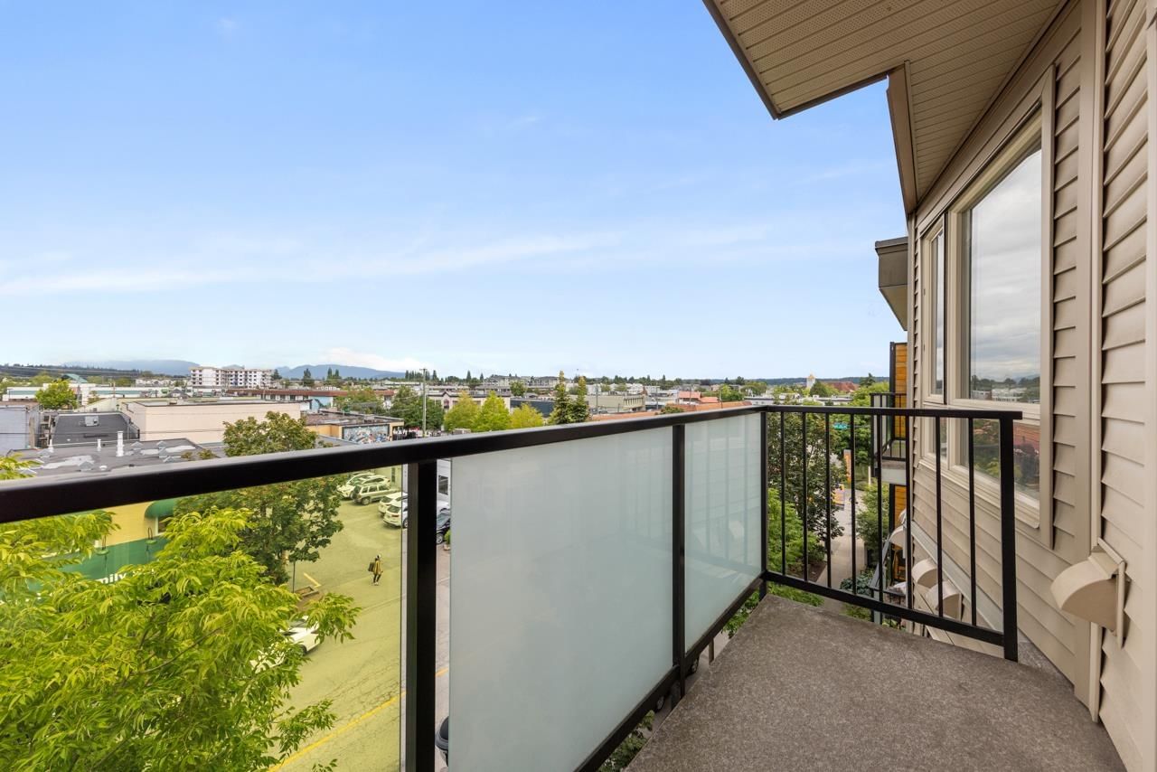 Listing Image 19