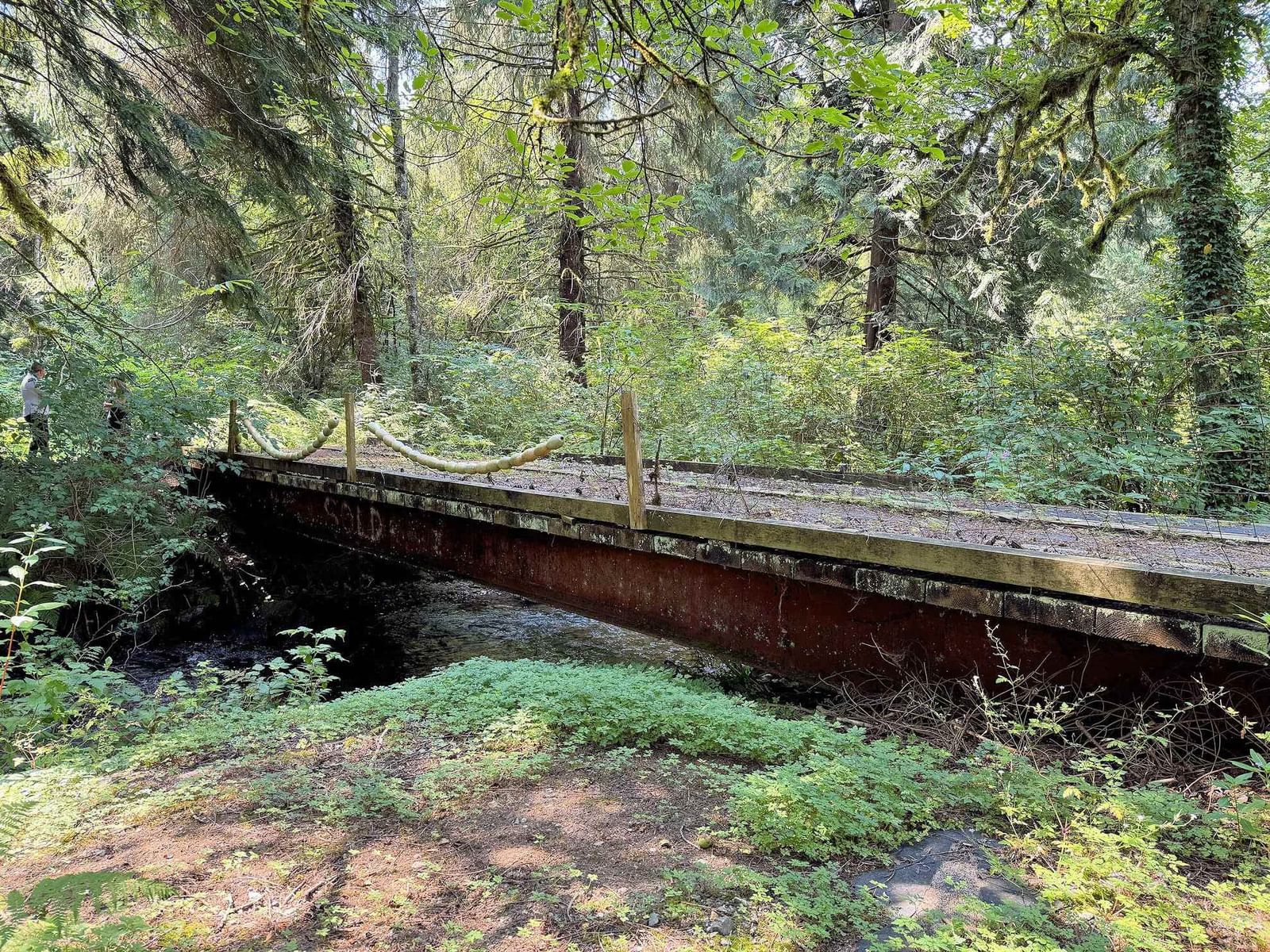 Listing Image 6