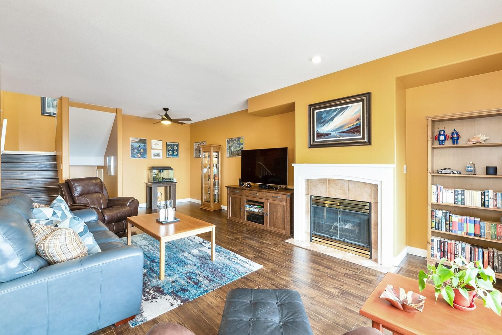 Listing Image 6