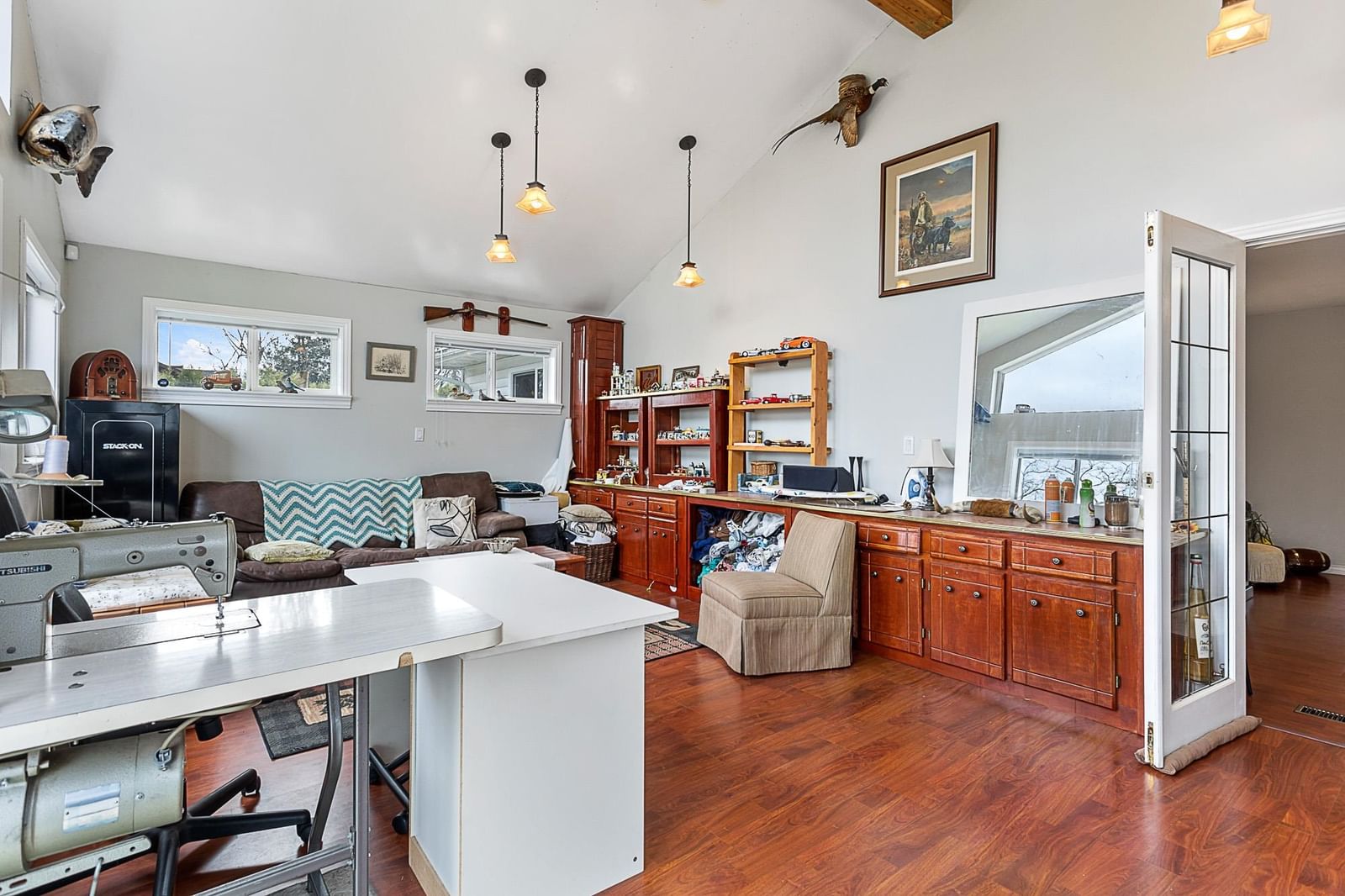 Listing Image 23