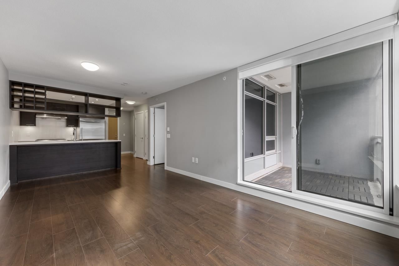 Listing Image 16