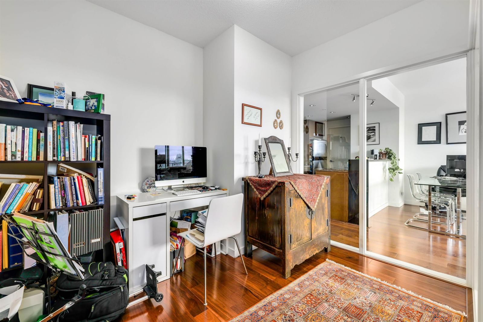 Listing Image 12