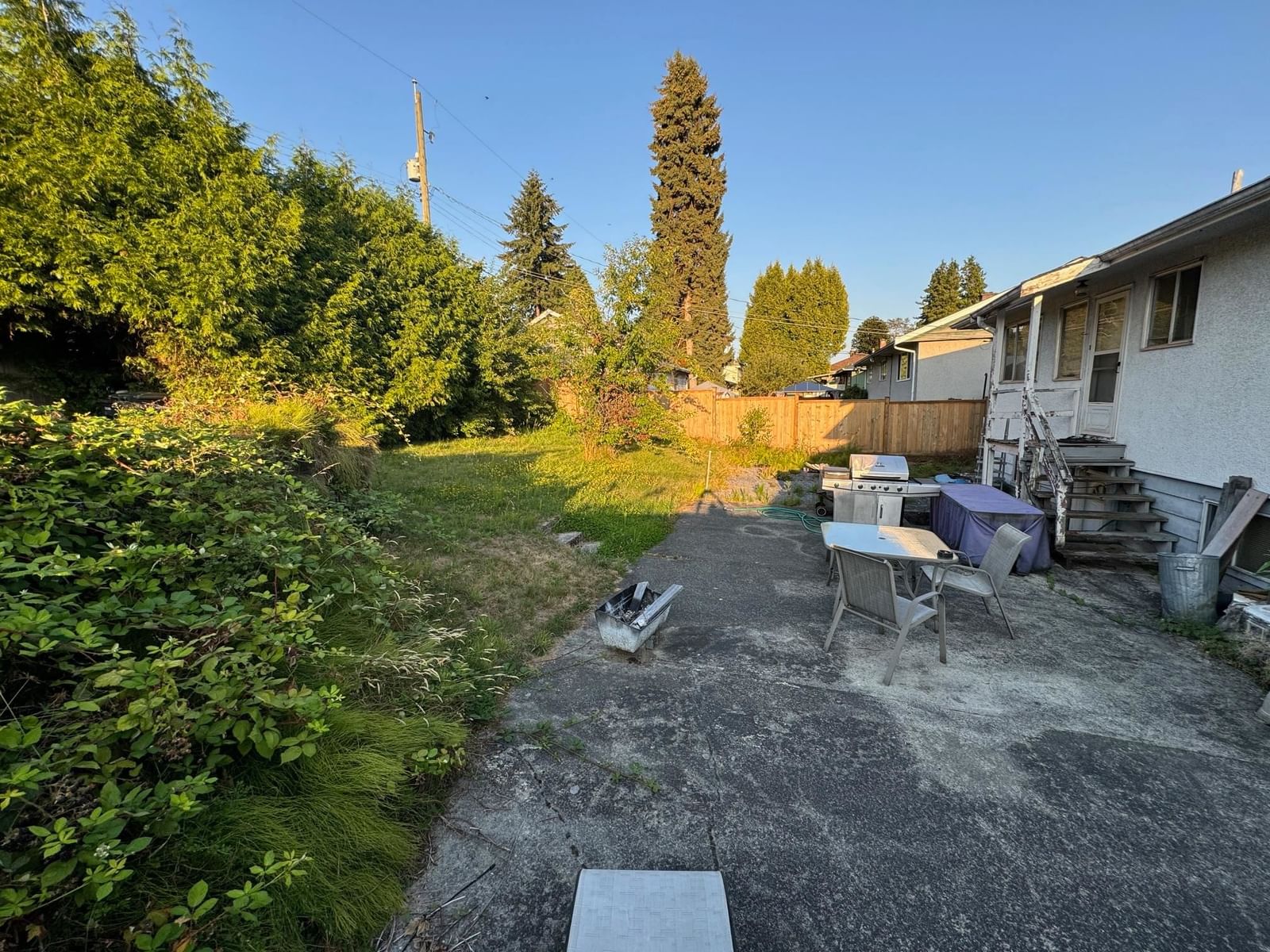 Listing Image 5