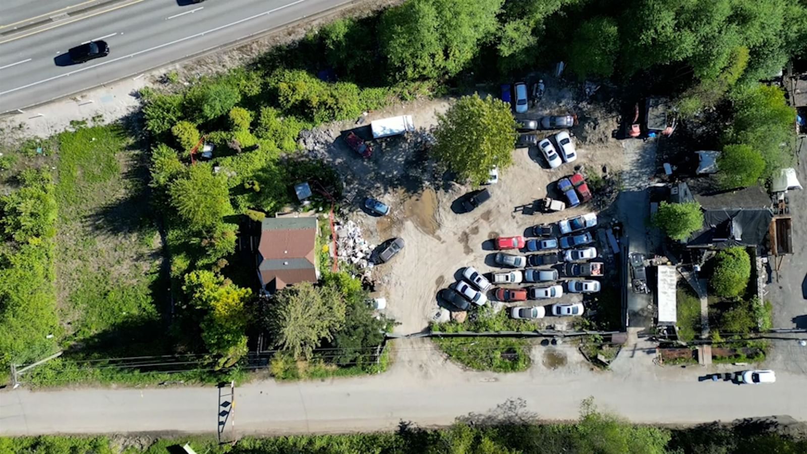 Listing Image 6