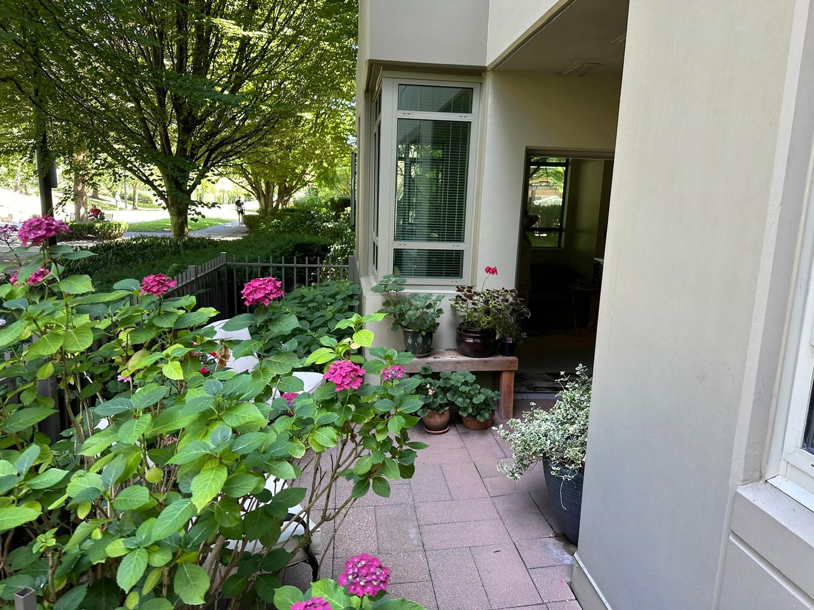 Listing Image 25